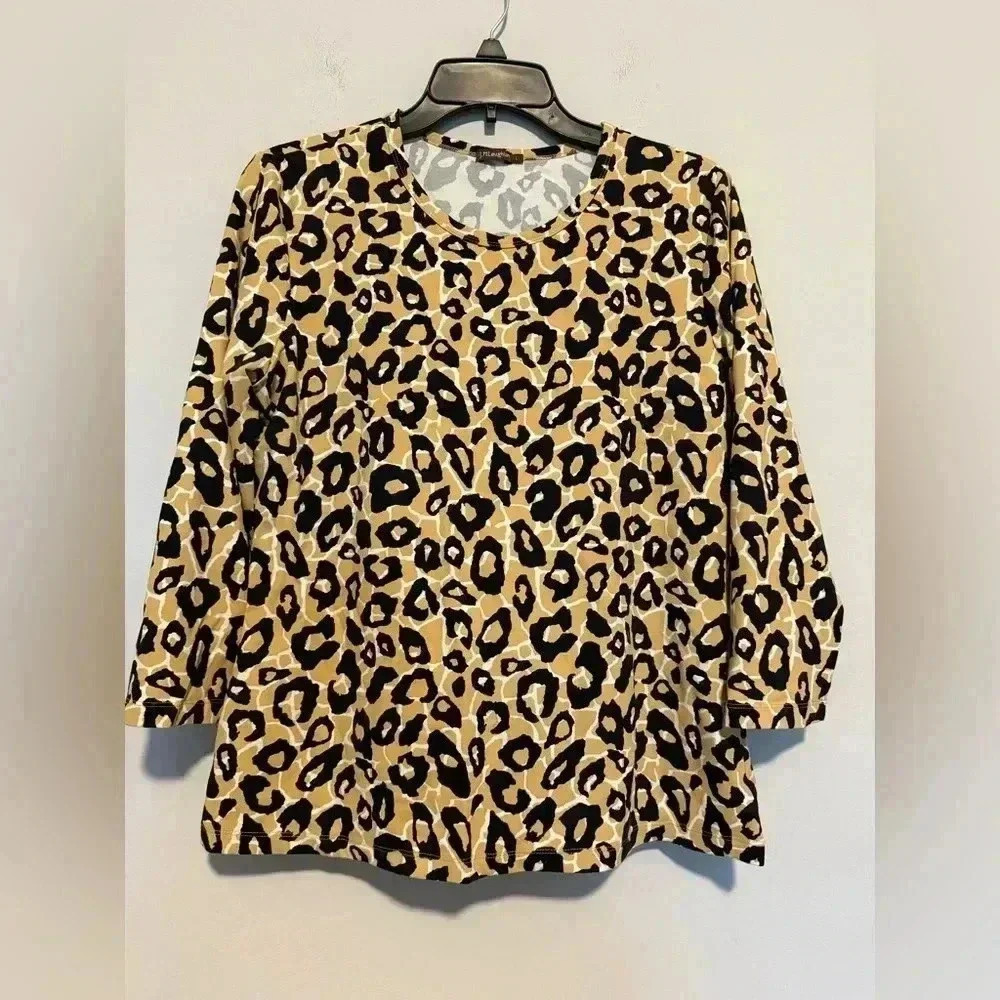 J McLaughlin Top  Womens  Leopard Print  Blouse Size L 3/4 Sleeve